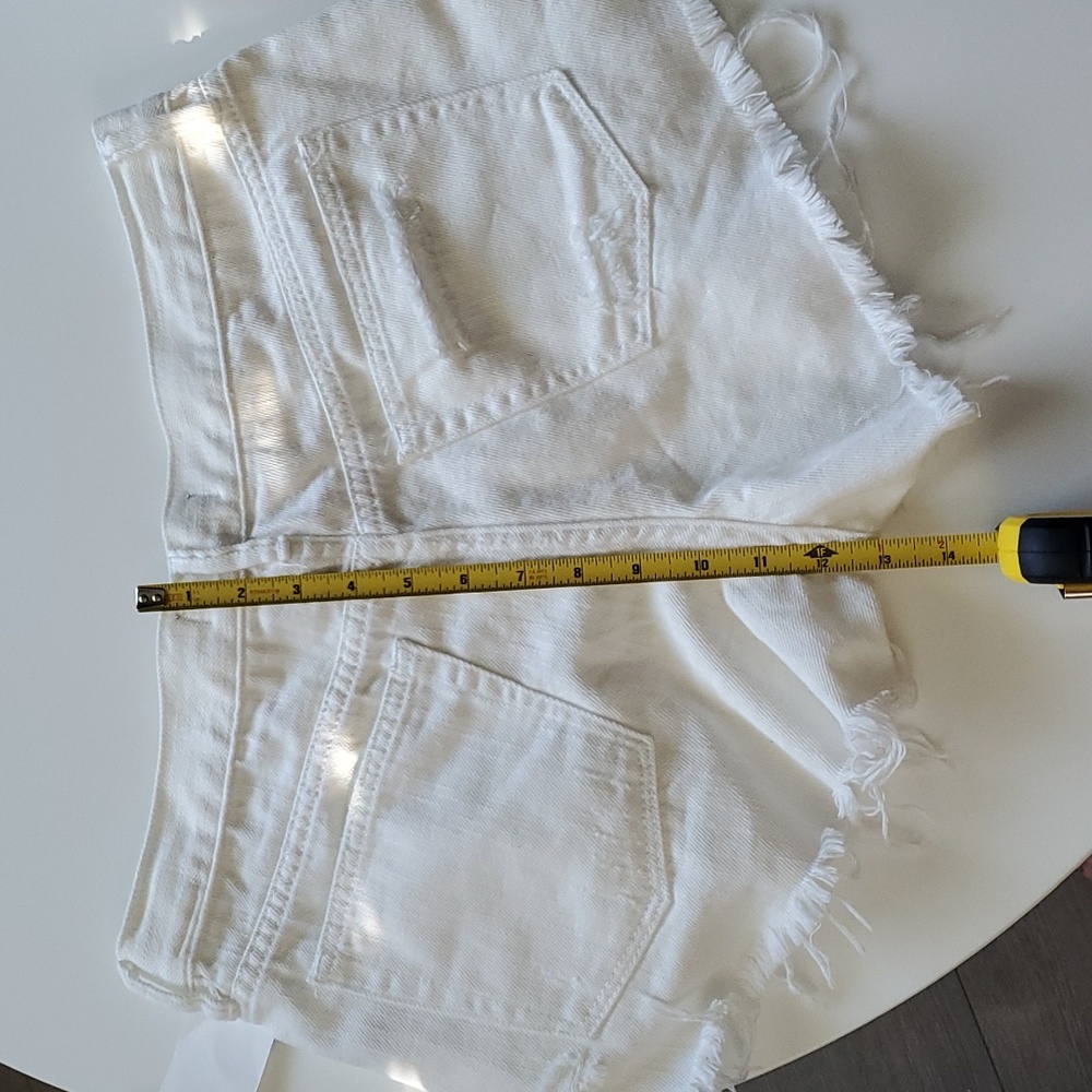 NWT Free People Loving Good Vibrations Spring White Denim Shorts - Picture 8 of 13